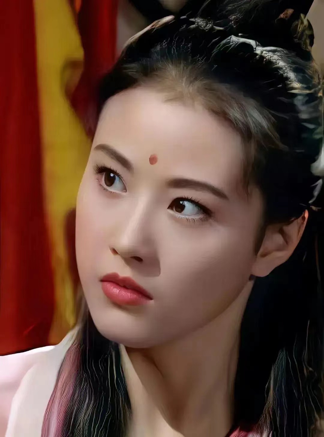 最美周芷若香消玉殒,除了让我痛惜,还有长久的深思