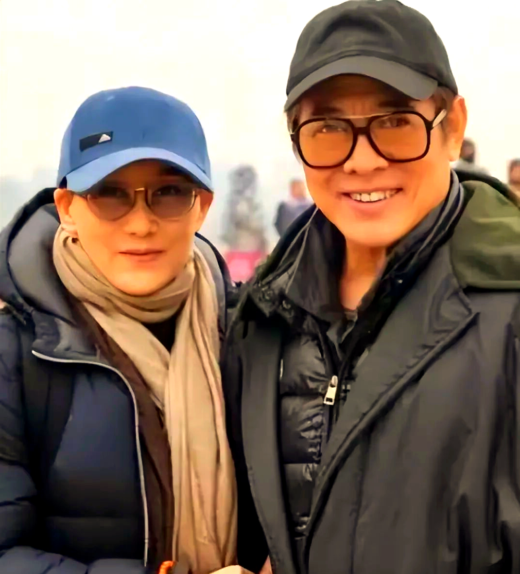 李连杰与利智:从银幕传奇到平淡生活的优雅转身