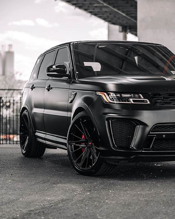 改装的路虎揽胜运动svr