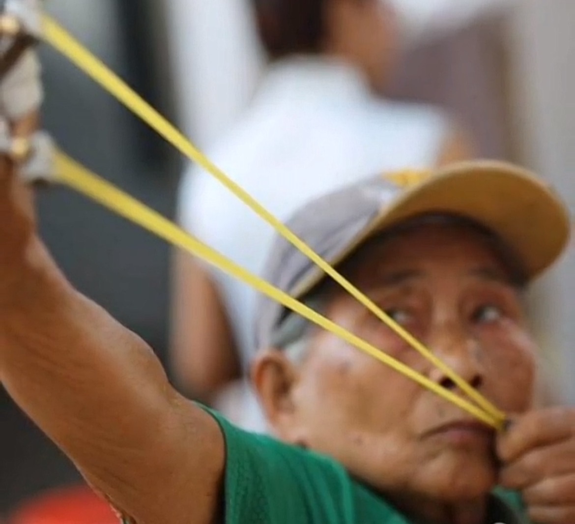 玩弹弓爆火的93岁邵阳奶奶原来是她!老人的快乐不止有弹弓