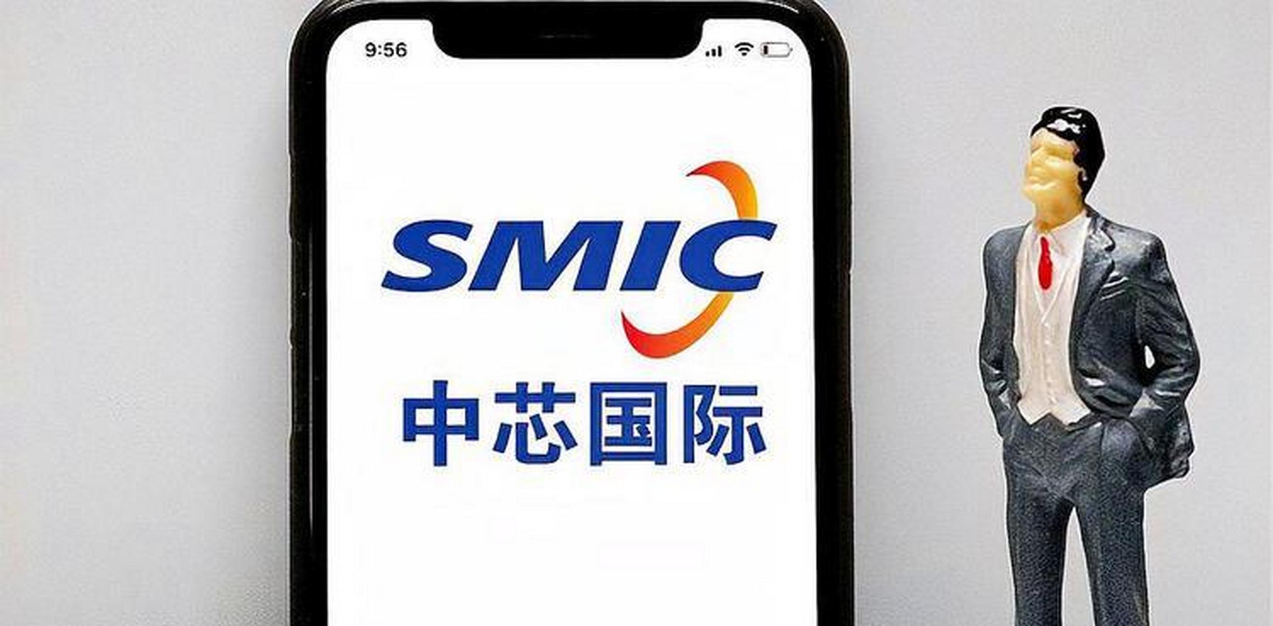 近日,有消息称,中国最大的芯片制造商中芯国际已经成功研制出7纳米