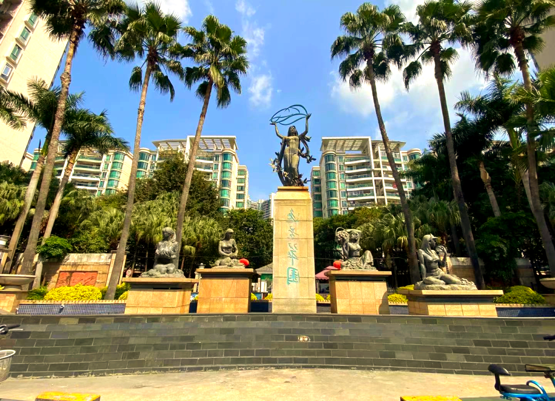 老牌楼盘逸景翠园再开新房,豪宅魅力引关注