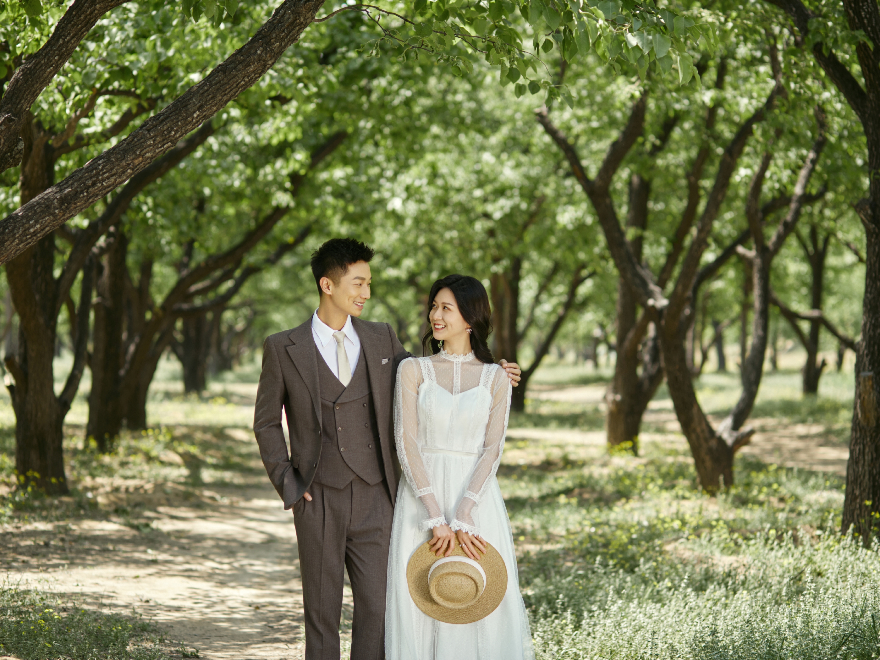 藏在春天里的故事|温榆河小清新森系婚纱照