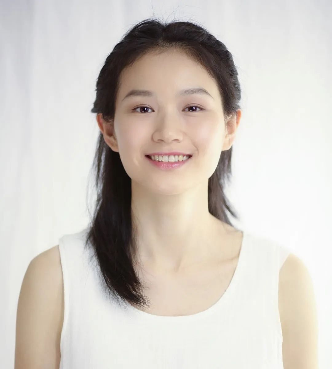 沈诗雨青年演员.