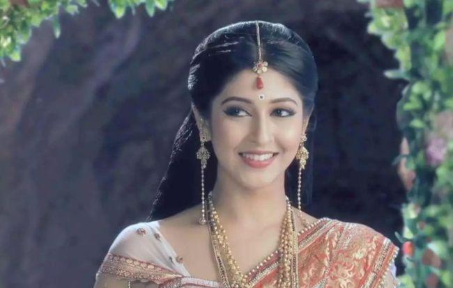 迦梨陀娑诗歌精选|秋天来了,一个佳丽的姑娘袅娉而端庄