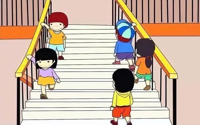 防踩踏 筑安全—迎宾路街道办事处中心幼儿园防踩踏安全演练活动