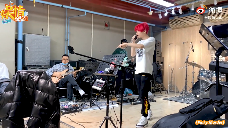 小鬼《pinky murder》练习室完整版来袭 近距离感受粉色跳跳糖的随性