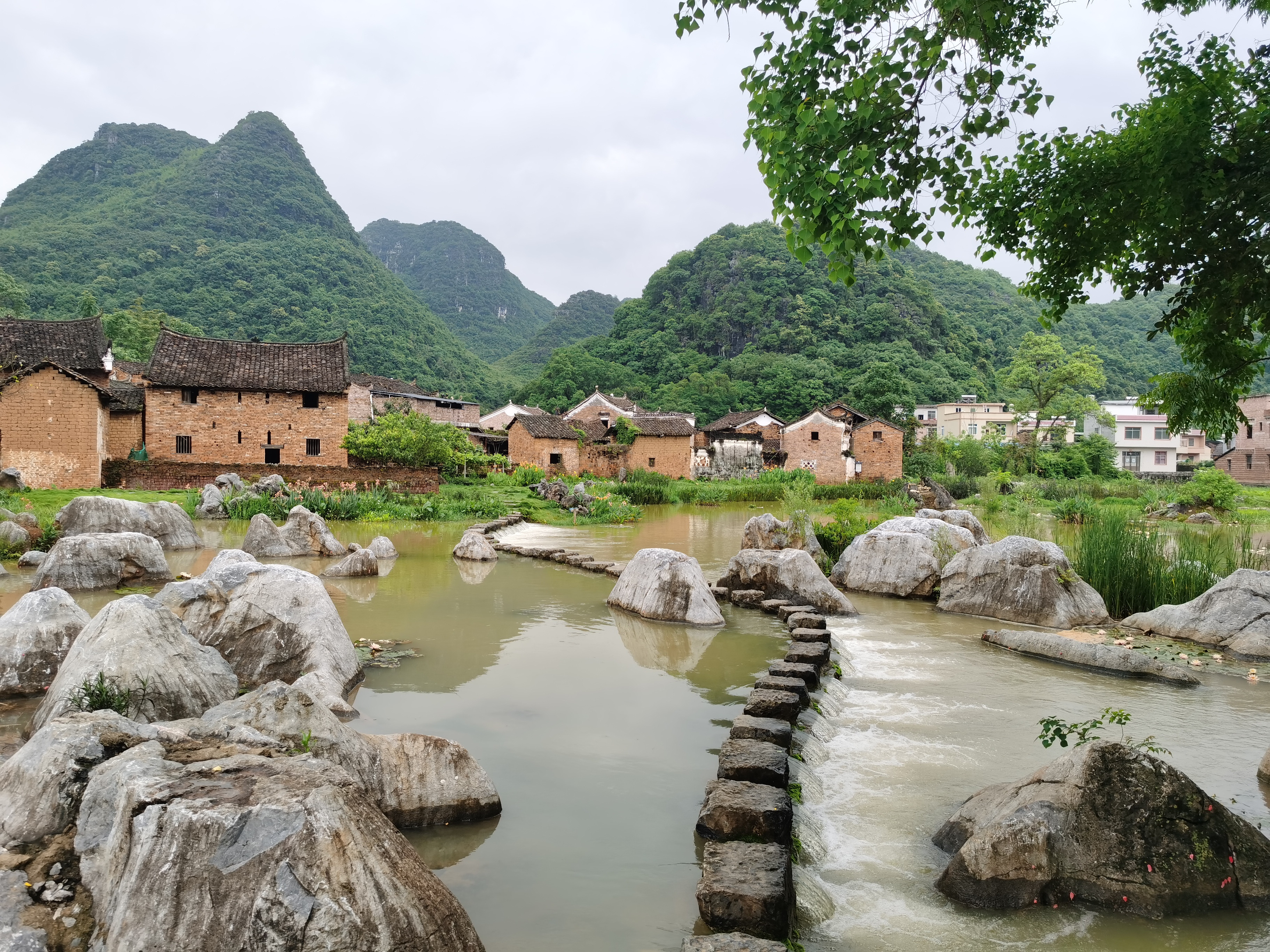 兰溪勾蓝瑶寨,邂逅五百年老宅,品尝地道的瑶家美食