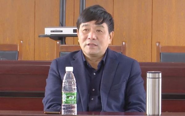 县领导金贤松调研点村乡村振兴工作