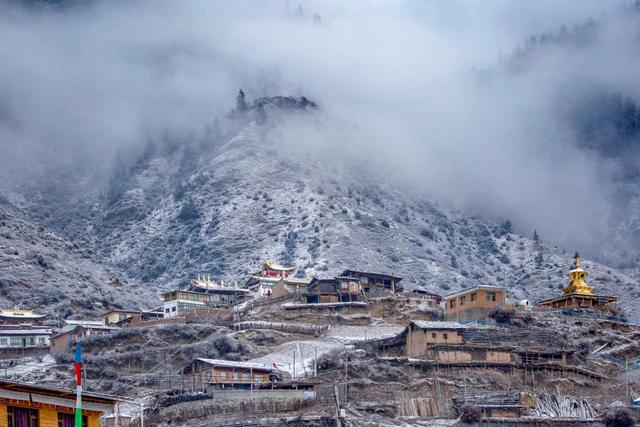 拉卜楞寺雪景图片