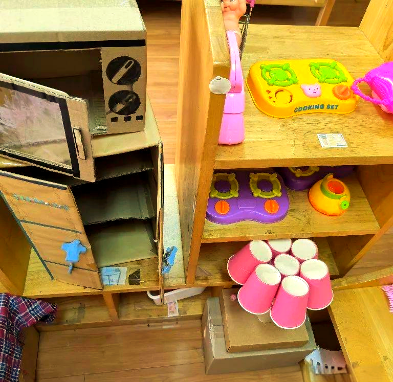 小班娃娃家游戏:孩子们的成长与快乐