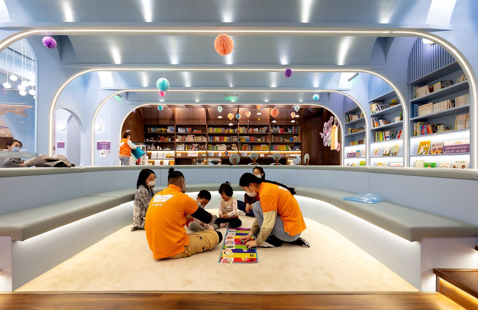 遛娃新方式 带你走进悦读奇缘亲子图书馆