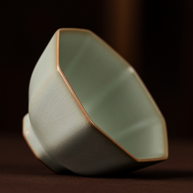 周泽堂汝官窑乾坤八方杯