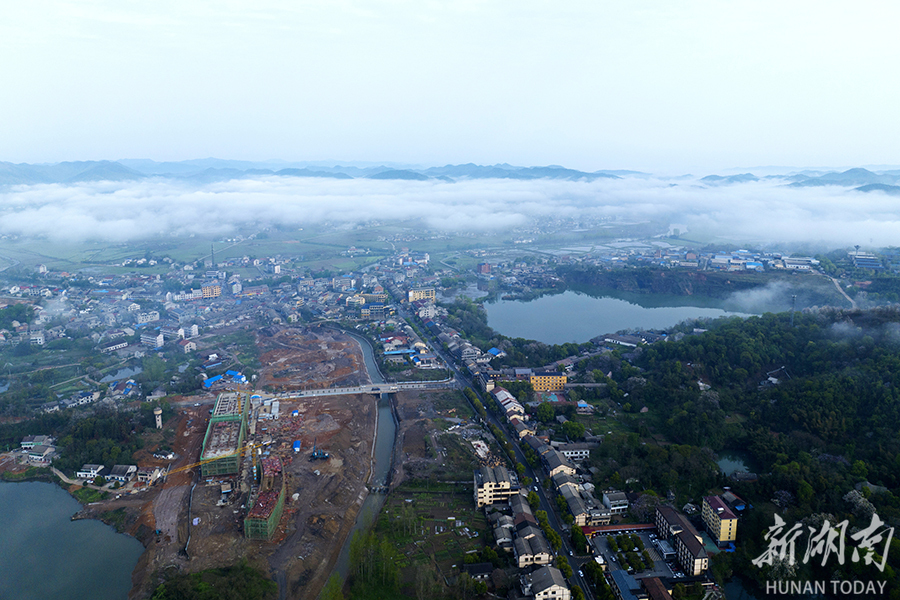 泥江口镇:筷乐小镇茶意浓 振兴乐章气势宏