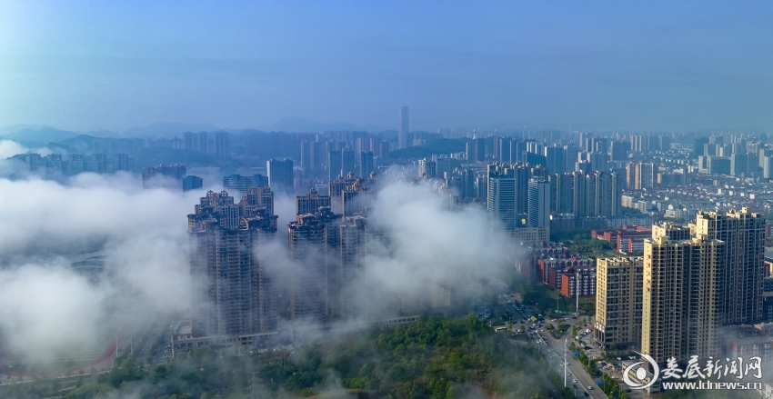 记者带你高空看娄底|云蒸霞蔚 宛如仙境