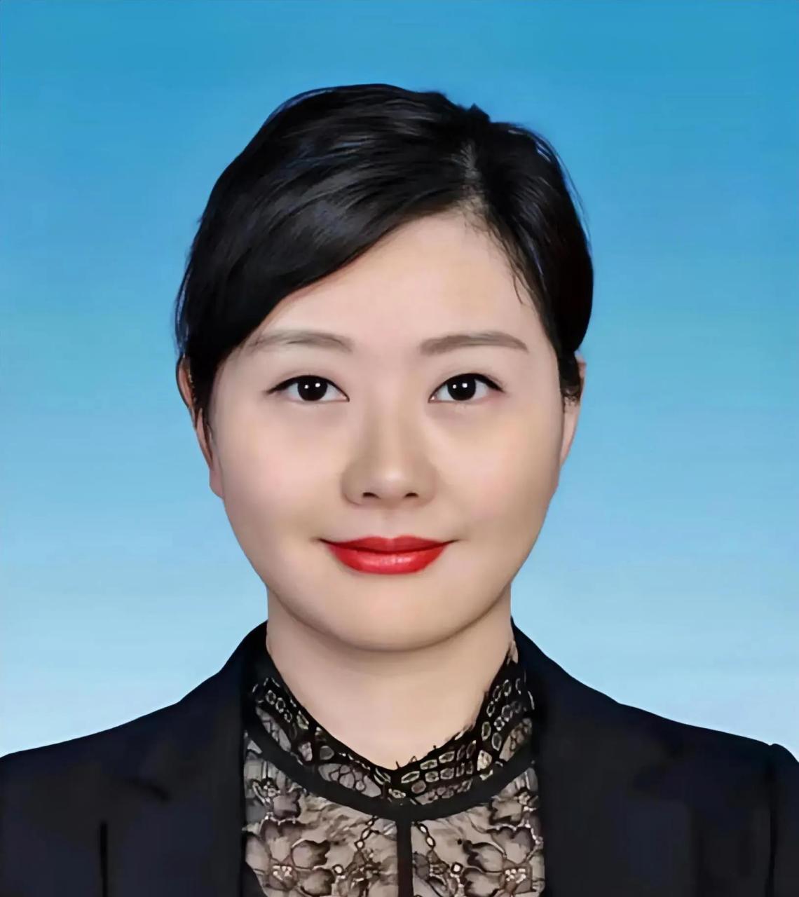 最近陕西省商洛市新晋女副市长温琳一事,在网上引起了很大的热议.