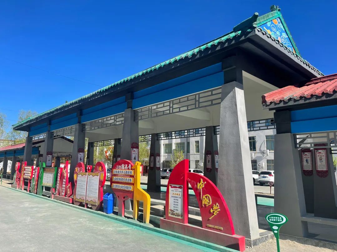 教育援藏丨江孜闵行中学新建"德育园地"