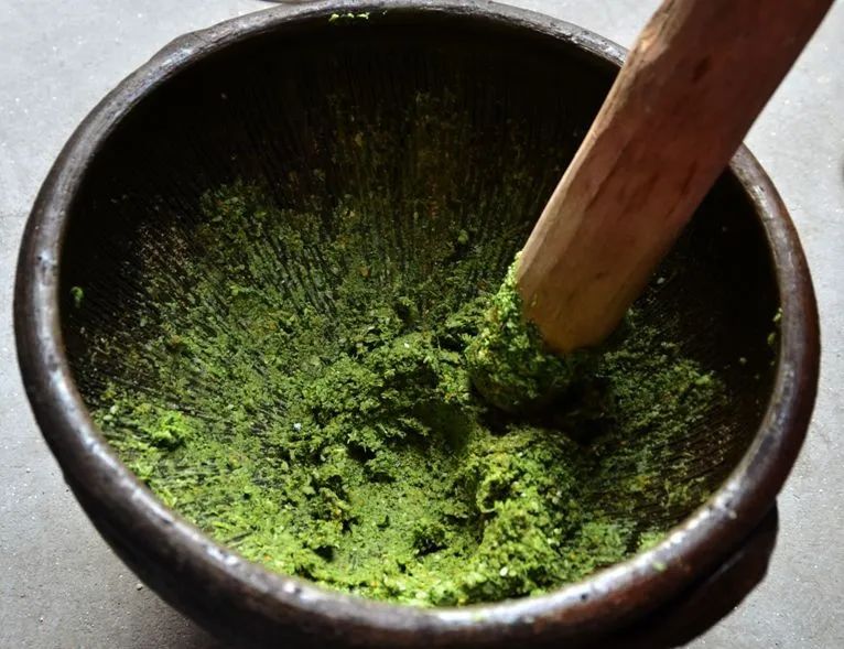 客家擂茶:擂钵杵出茶泥香