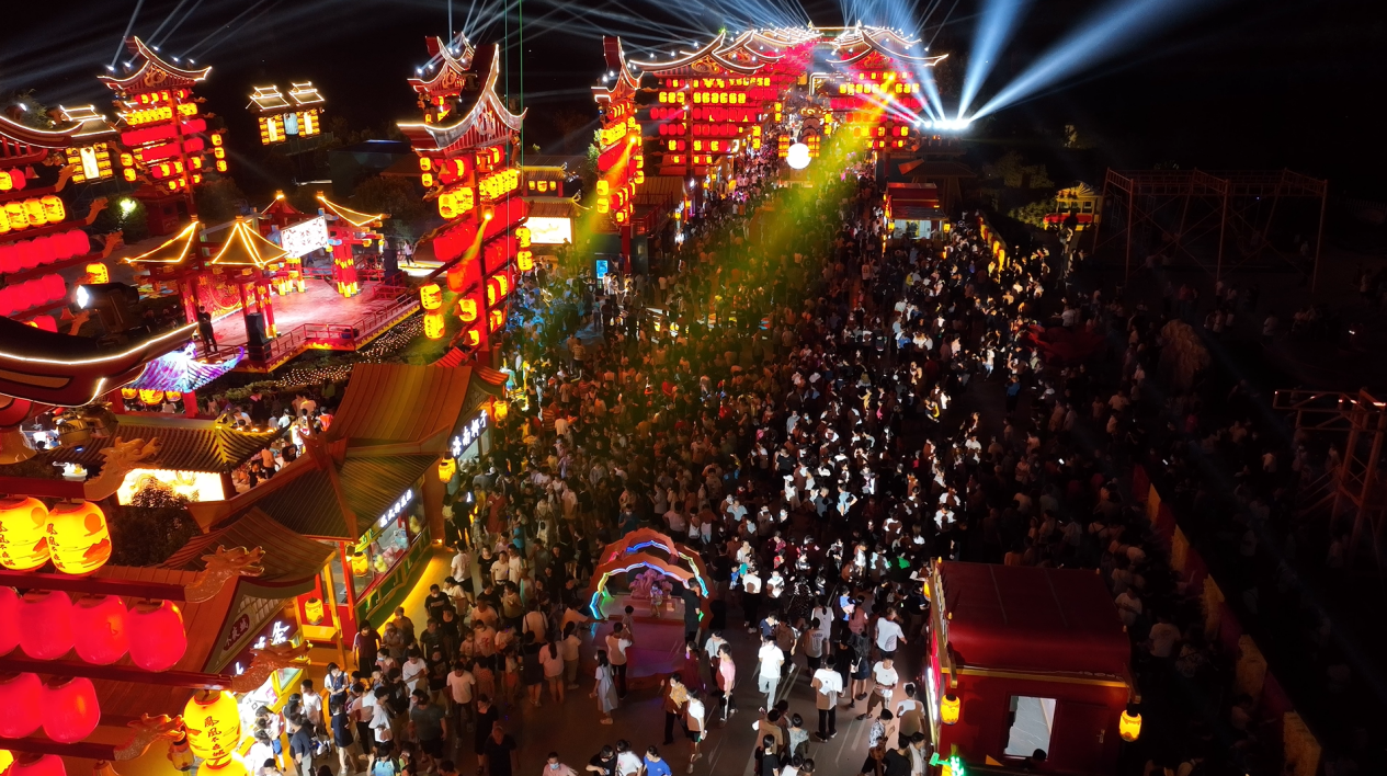 凤凰不夜城,点亮石家庄夜经济的一座梦幻之城