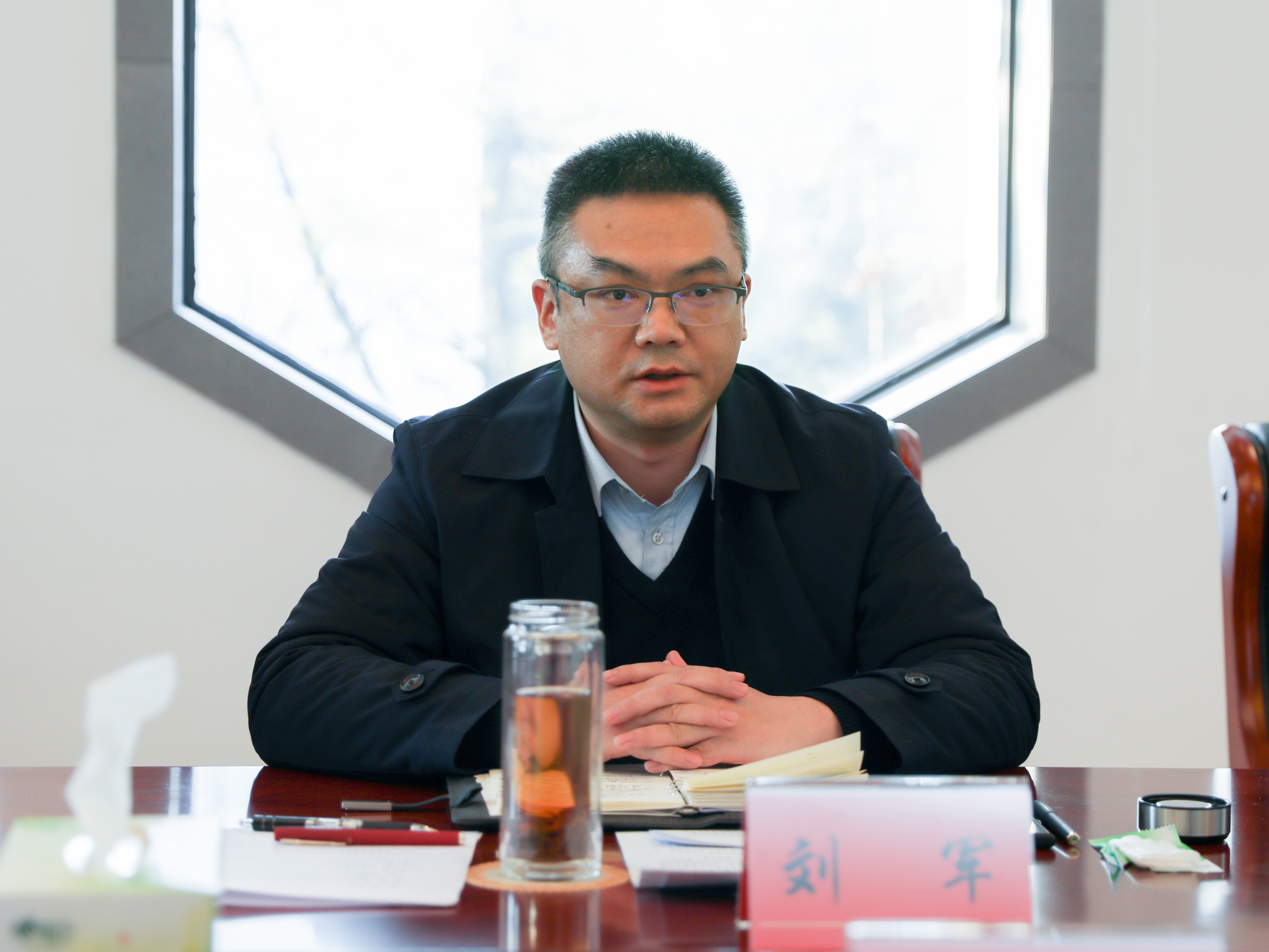 自贡市沿滩区区委书记刘军调研春耕备耕和城乡供水一体化项目建设情况