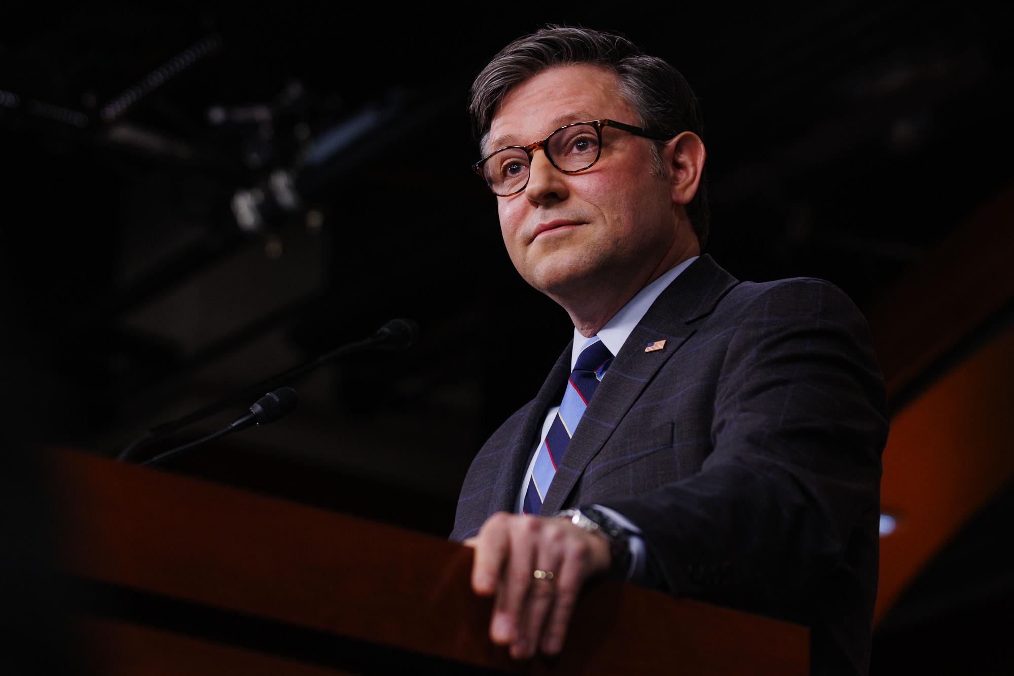 援乌法案引共和党内分歧 美众议长约翰逊或面临弹劾