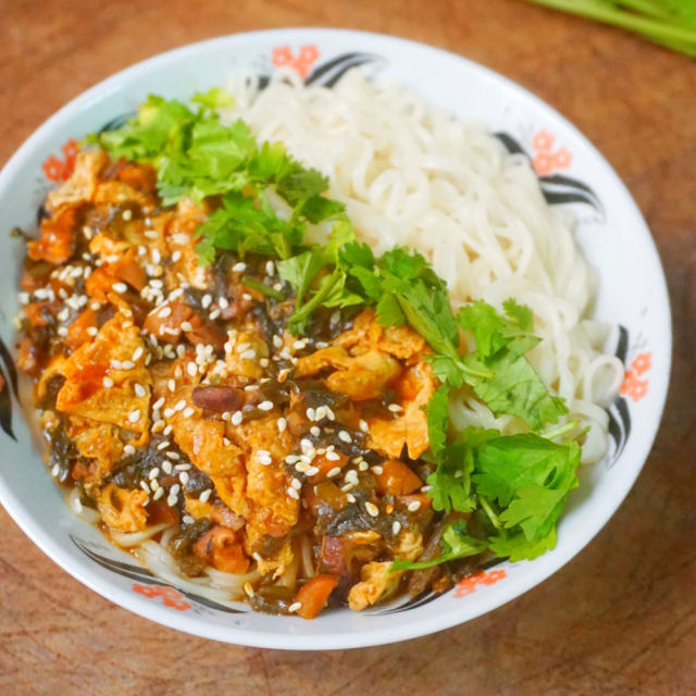 素杂酱面,酱香浓郁,面条筋道