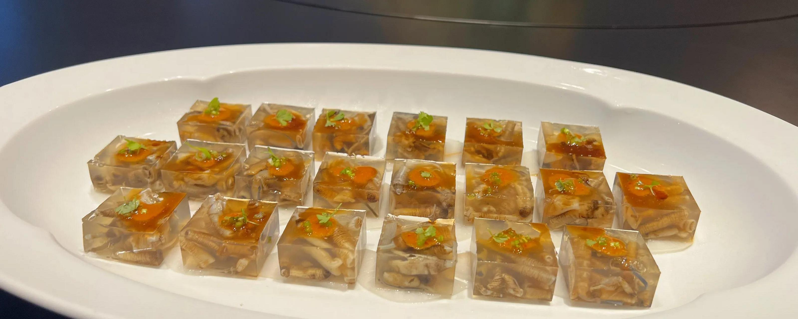 好美的土笋冻  本文并不代表小编赞同其观点和对其真实性负责.