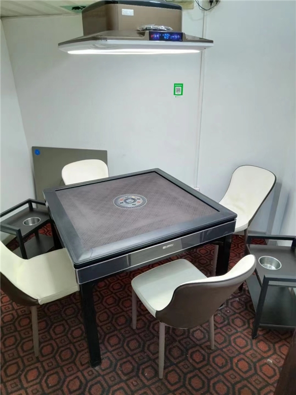 麻将机应该怎么选?武汉上岛麻将机体验店告诉你答案