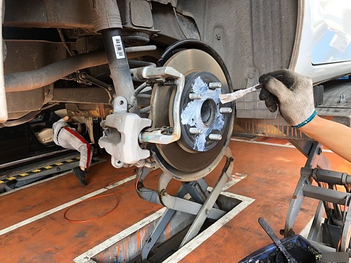 关于刹车深度保养的真相刹车系统对于汽车安全至关重要,无论是车内