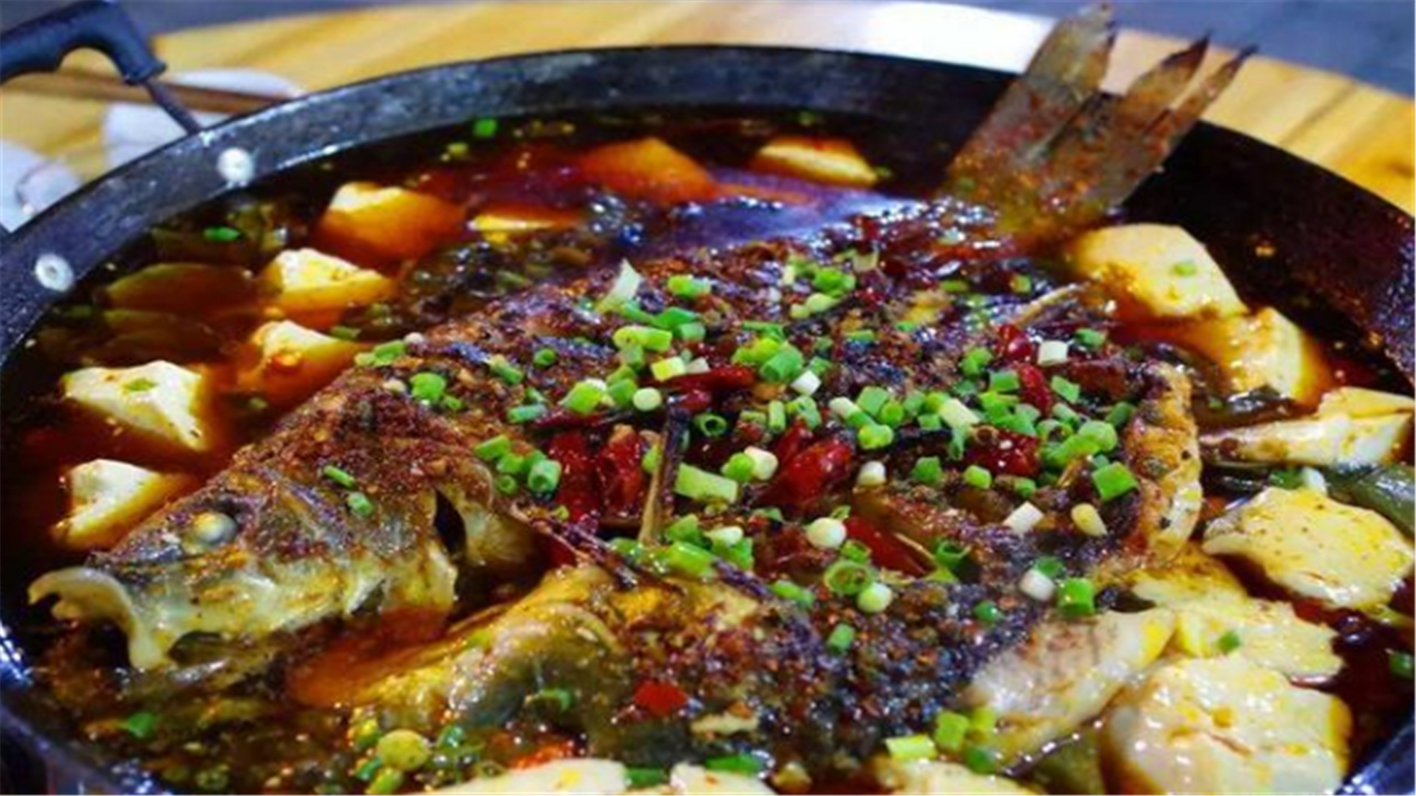 盘点四川泸州的十大特色美食,是记忆深处家乡美食,十分经典!