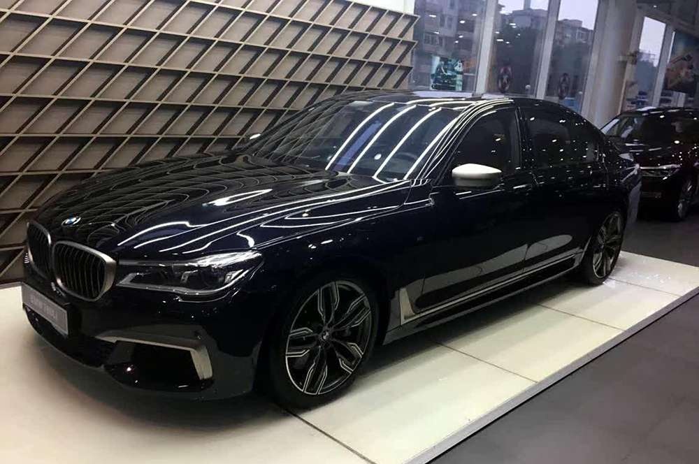 宝马m760liv12豪华套装:宝马7系当之无愧的旗舰轿车