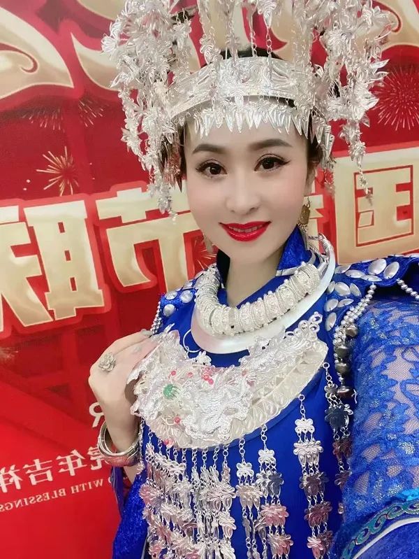 青年好声音学员孔祥莎携民歌好花红精彩亮相2022唱响中国春晚节目