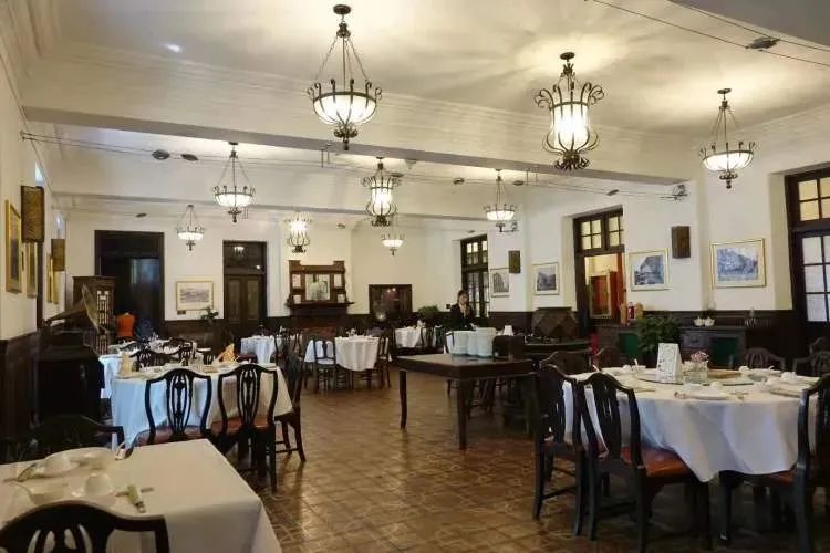 上海老站餐厅暂停营业?标志性火车头也搬走了;网友:太可惜