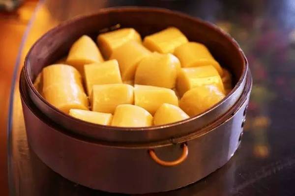 丽水的美食名吃:仙宫湖有机鱼,庆元241香菇, 遂昌黄粿(又名黄米 