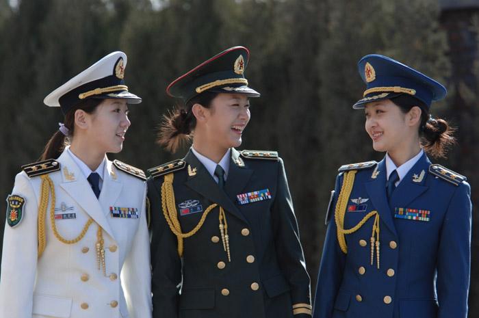 军服现在分三个类型:战斗服,训练服和礼服,还需要增加吗?