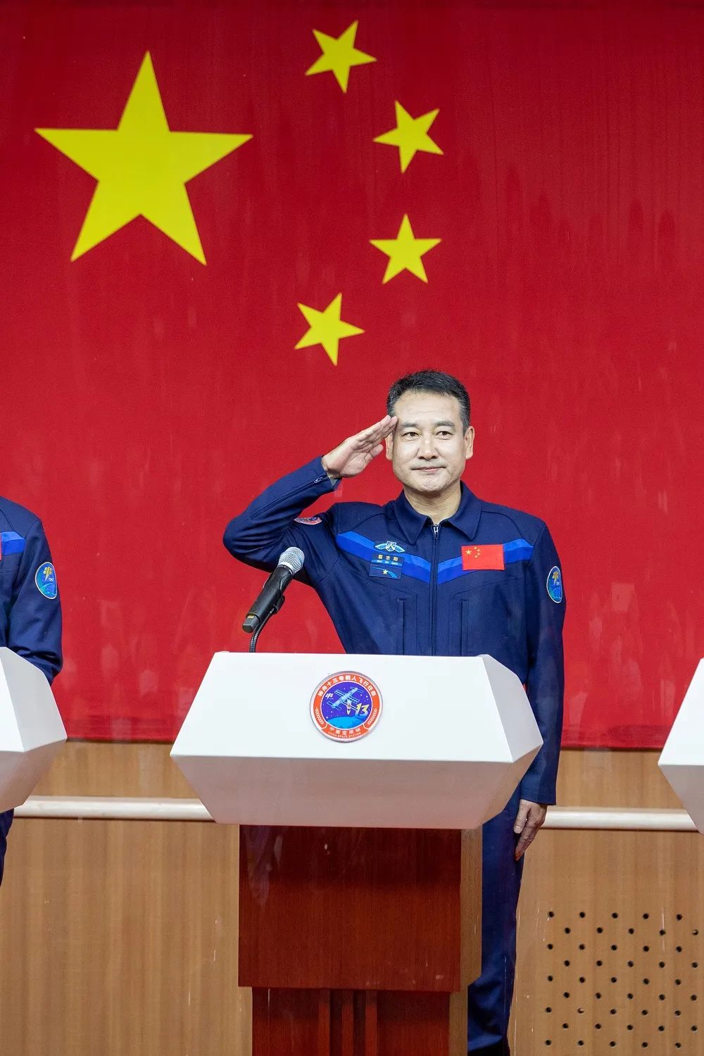祝贺!航天员翟志刚,在轨100天!