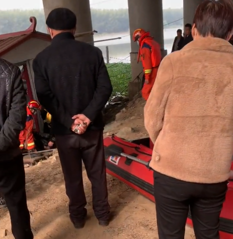 河南:梁祝故里男女跳河殉情身亡,这份爱太沉痛