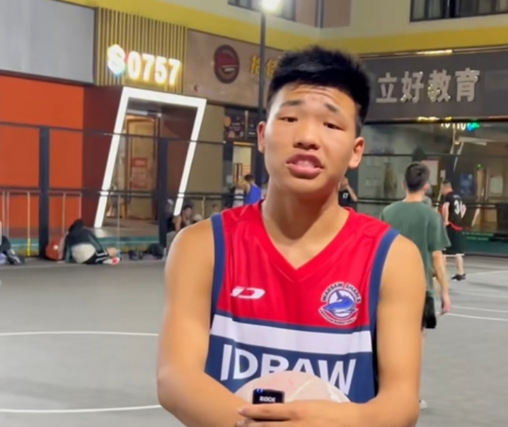 两节比赛只拿了7分!农村国宝队被吴勇豪队干爆,国宝仍然不服