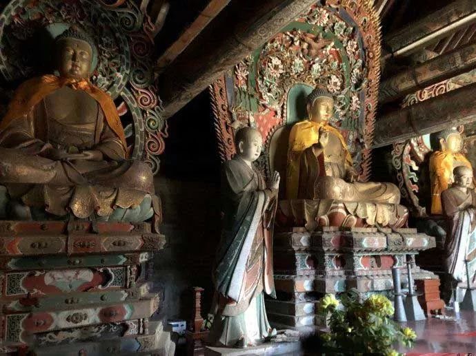 繁峙公主寺被盗前的明代彩塑