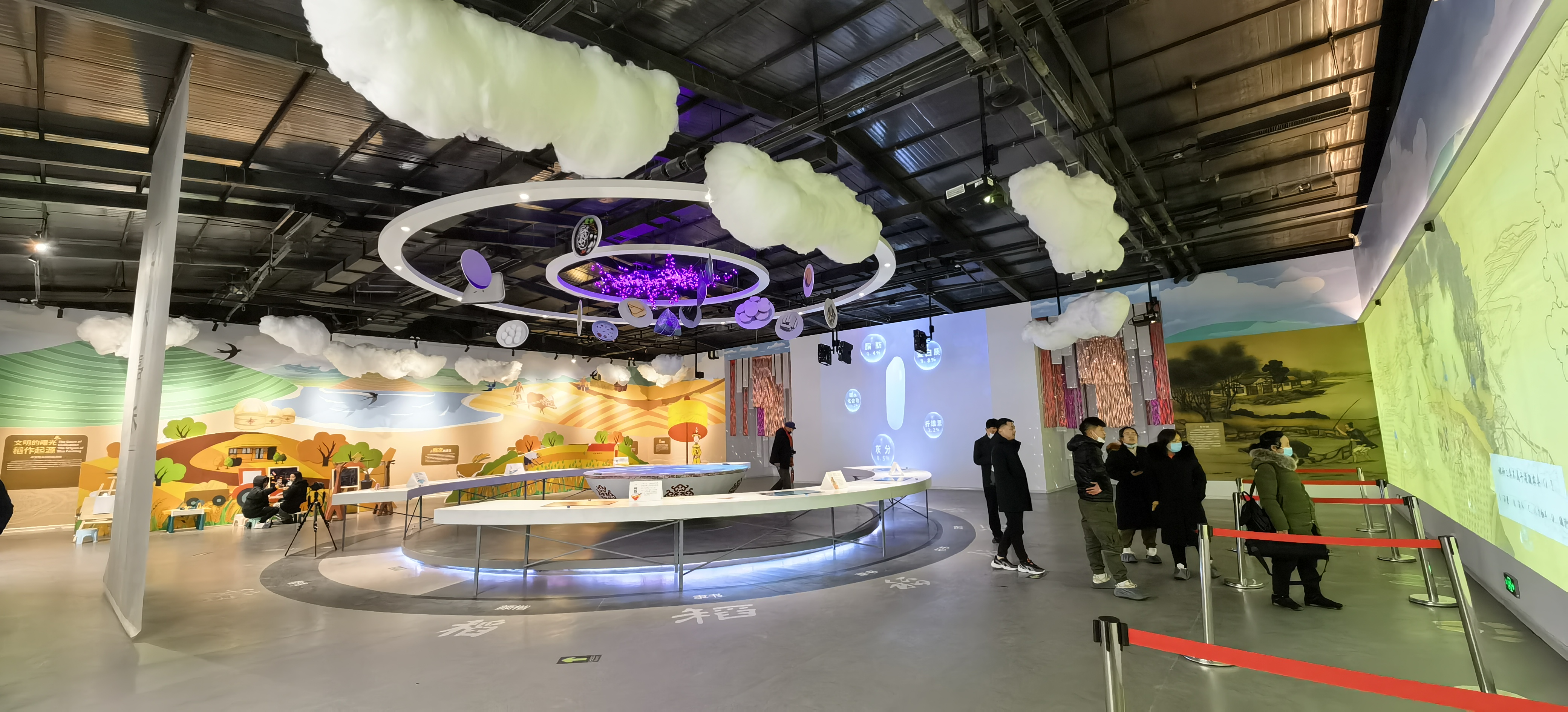 山西太原:来晋源稻田艺术体验馆沉浸式体验"一粒米的旅行"