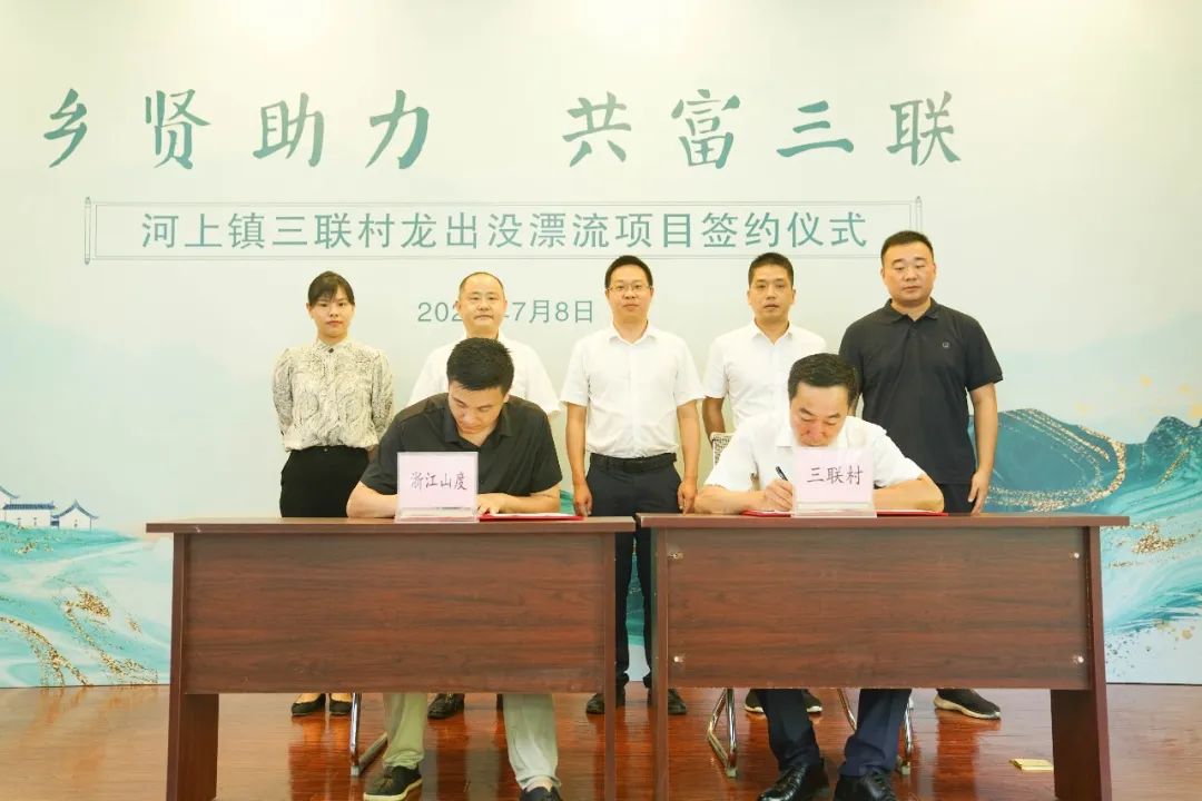 女恋视频走红网络，引发社会广泛讨论，网友观点两极分化，专家呼吁理性看待。