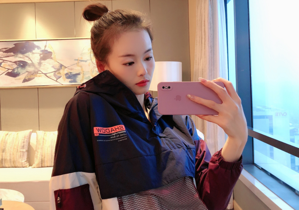 太心疼!25岁杨家玉哭得好伤心,不停抽泣,教练安慰:输赢正常