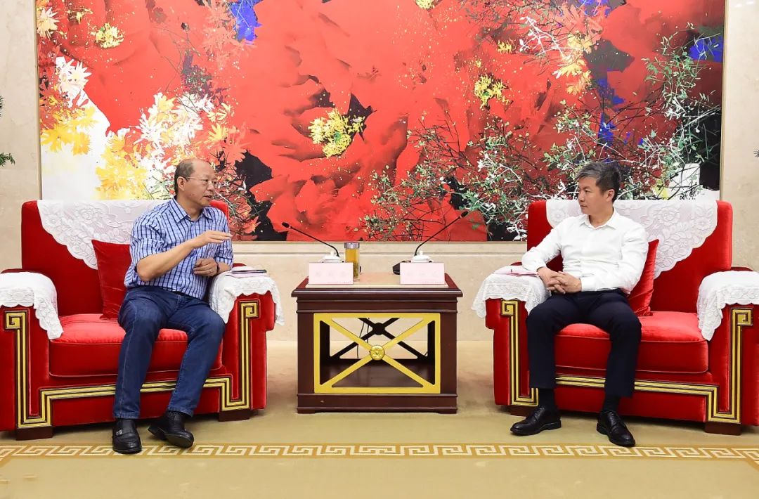 刘任远会见中国电信四川公司总经理郑成渝一行