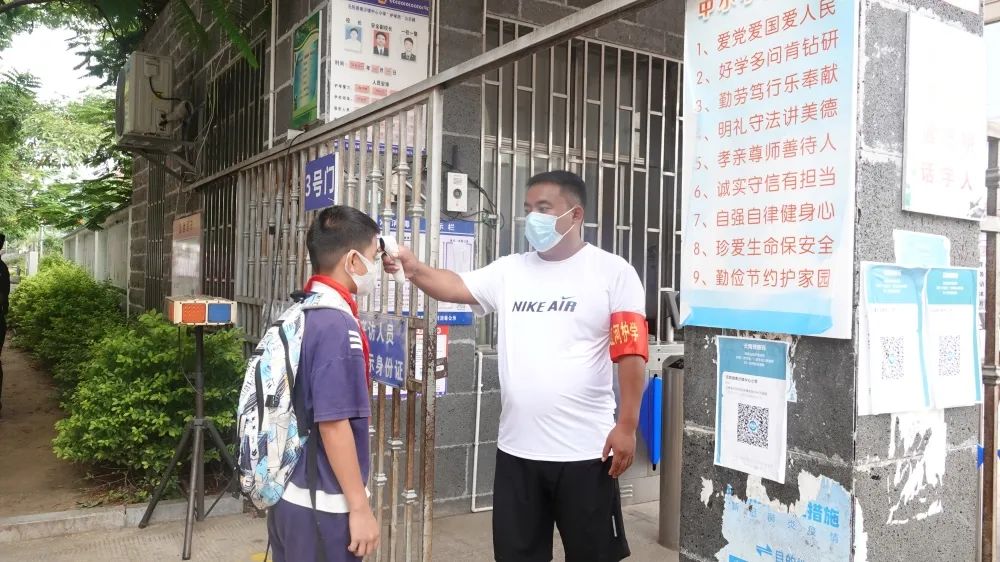 演练于行,防疫于心!南沙镇中心小学开展疫情防控应急演练