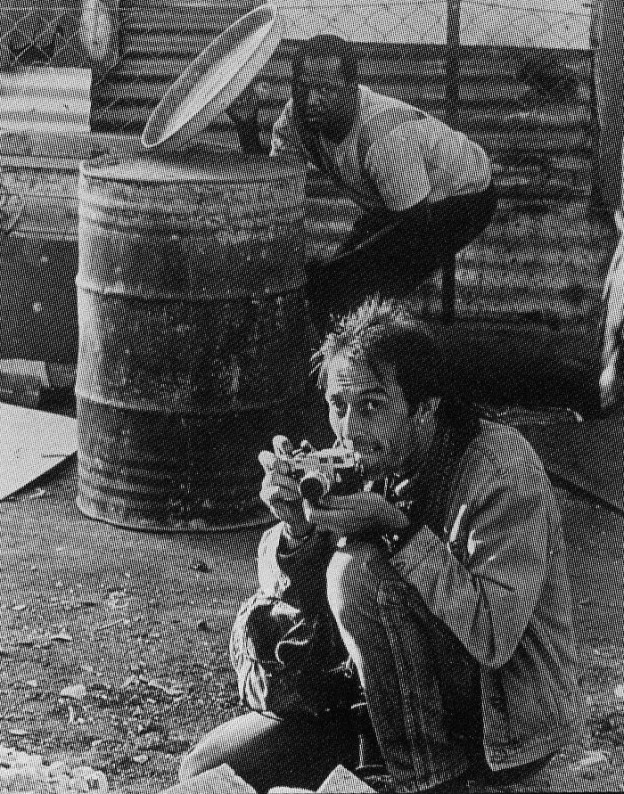 那张触动世界的"秃鹫和小女孩",摄影师的结局比小女孩更悲剧