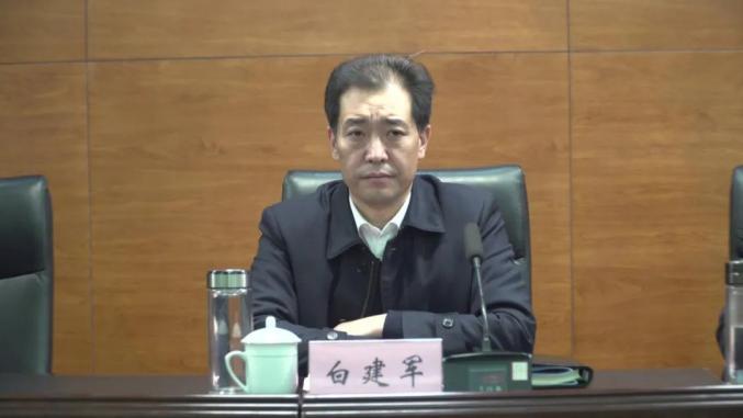 保定恒天纤维集团有限公司向阜平捐赠600套爱心校服