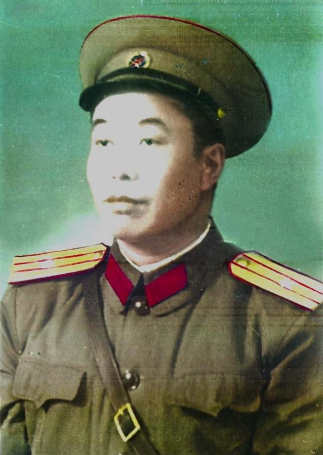 335团血战飞虎山5昼夜后撤退,麦克阿瑟笑了:中国军队不过如此