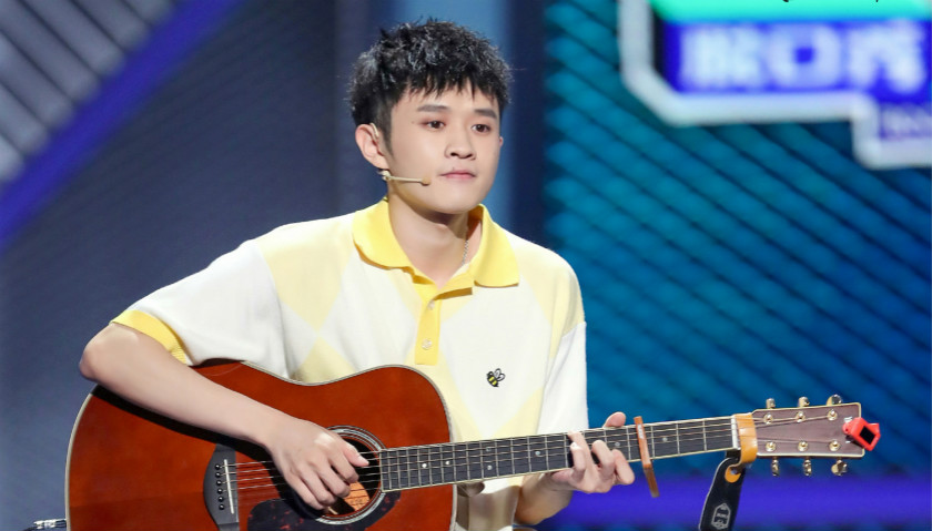 「专访」《脱口秀大会3》冠军王勉:我打不过自己也有错吗