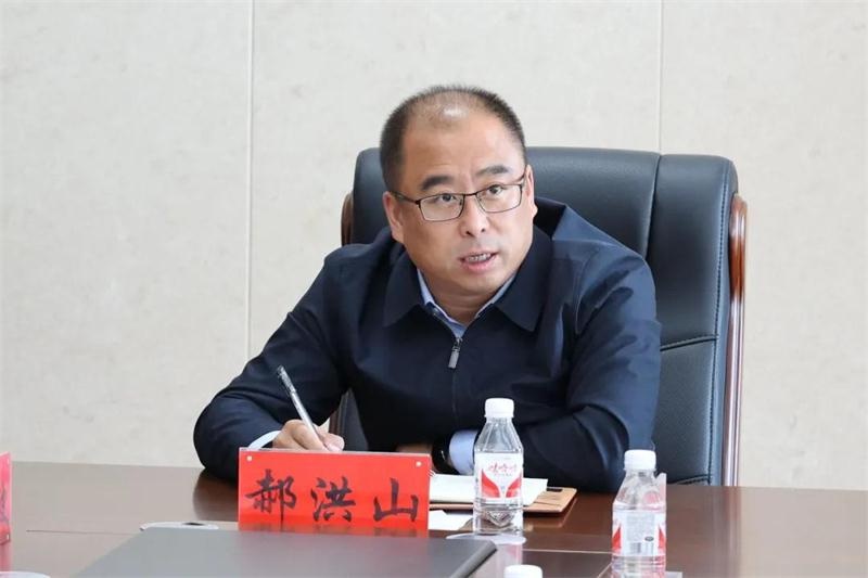 「图」郝洪山主持召开秋收及秸秆综合利用和禁烧工作会议