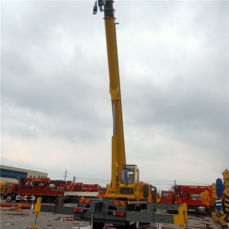 吊车臂伸缩原理图解